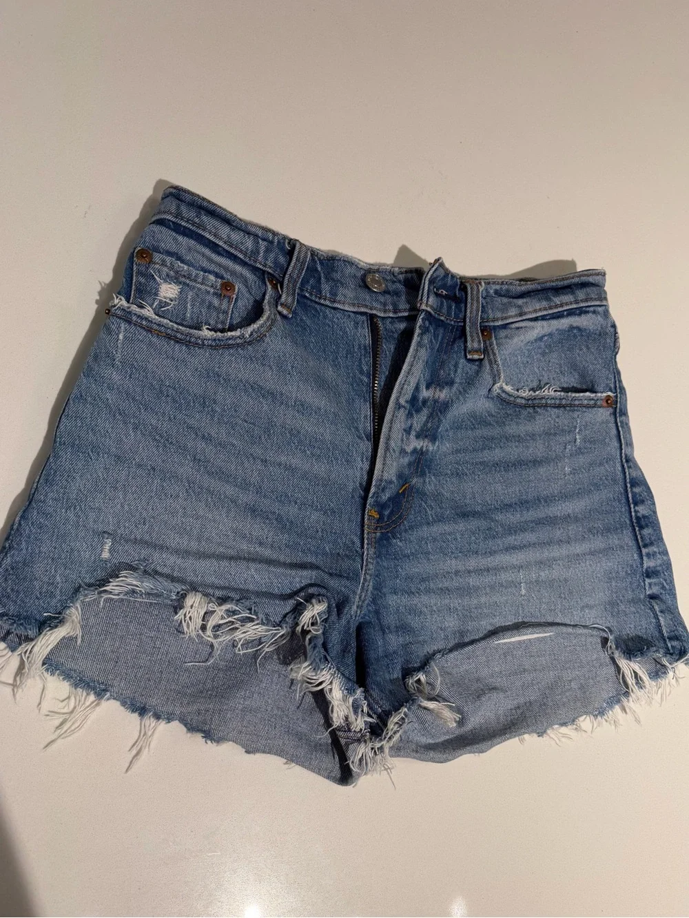 Abercrombie & Fitch ’90s Relaxed Cutoff Shorts | Size 25